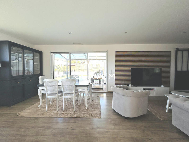 Maison contemporaine - 127 m² - 6 pièces