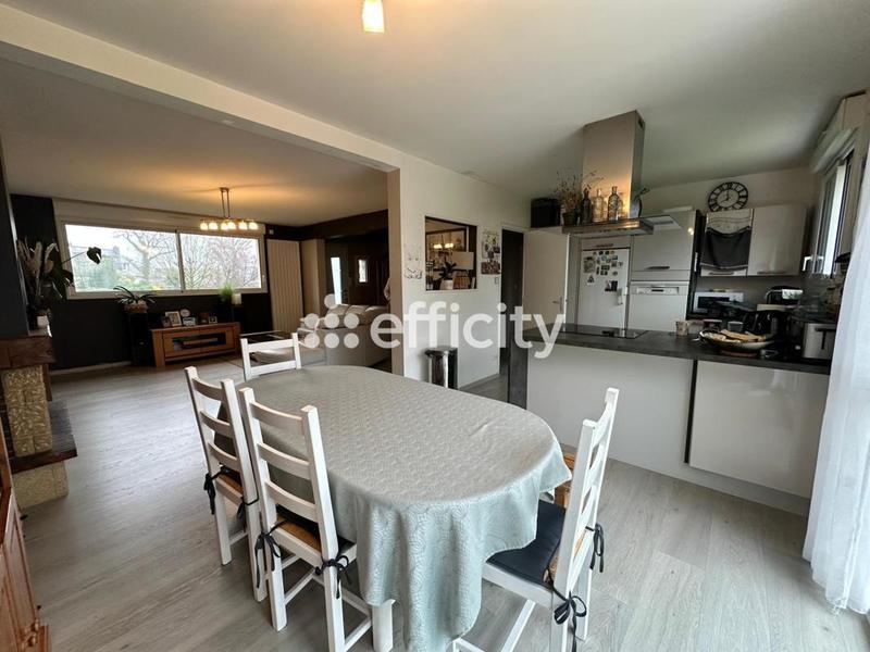 Maison - 135 m² - 8 pièces