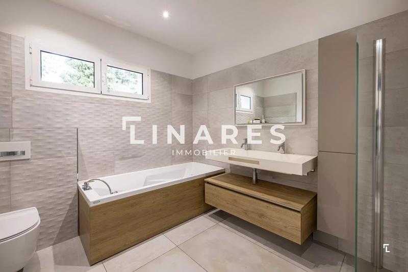 Villa - 180 m² - 7 pièces