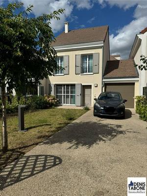 Maison traditionnelle - 82 m² - 5 pièces