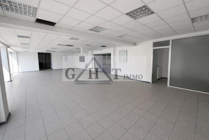 Local commercial - 926 m²