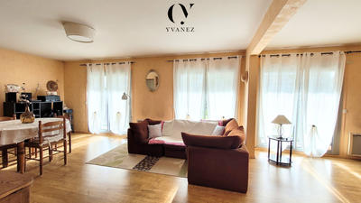 Appartement - 82 m² - 4 pièces