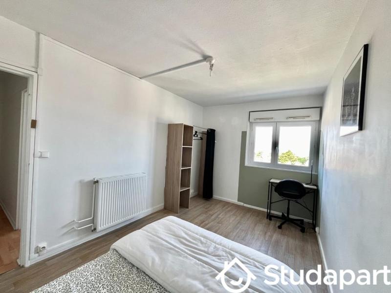 Chambre - 10 m² - 1 pièce