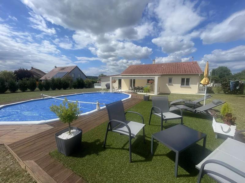 Maison - 97 m² - 4 pièces