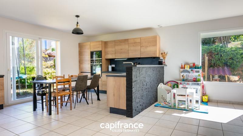 Maison - 110 m² - 5 pièces