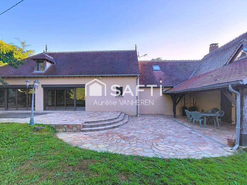 Maison - 291 m² - 11 pièces