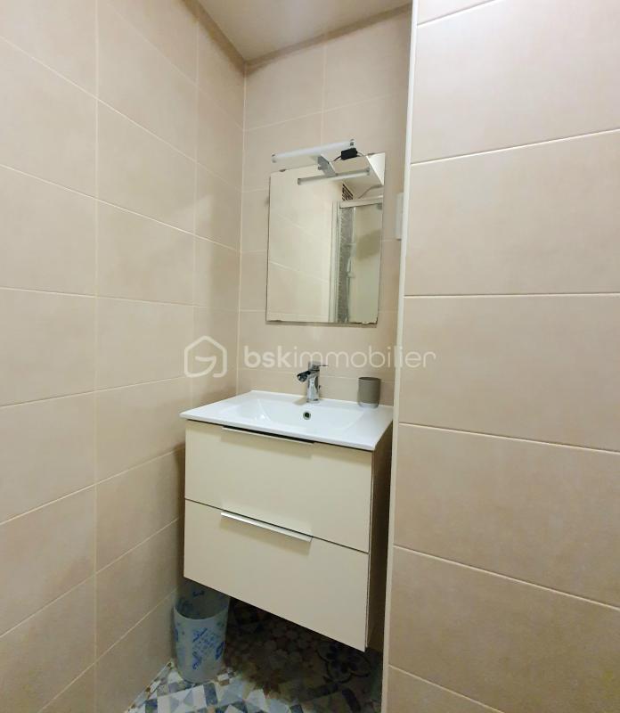 Studio - 30 m² - 1 pièce