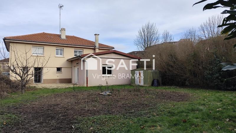 Maison - 138 m² - 5 pièces