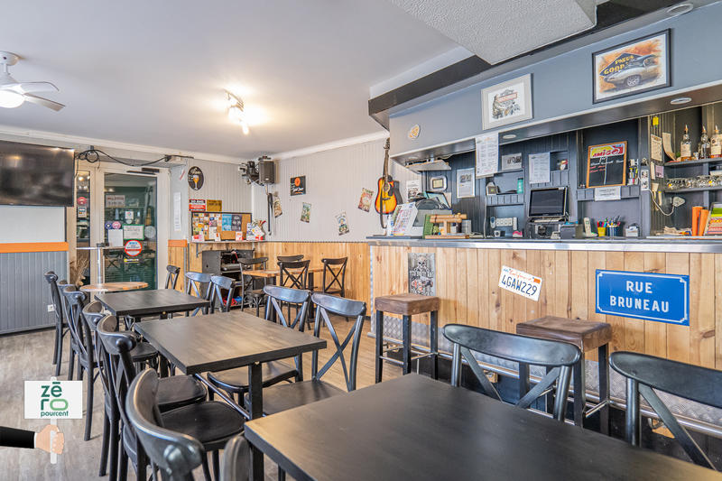 Fonds de commerce - Magasins - 200 m²