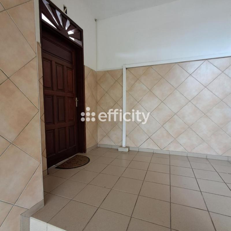 Appartement - 87 m² - 3 pièces