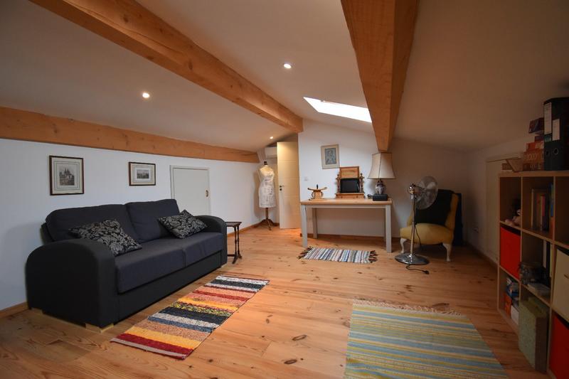 Villa - 235 m² - 6 pièces