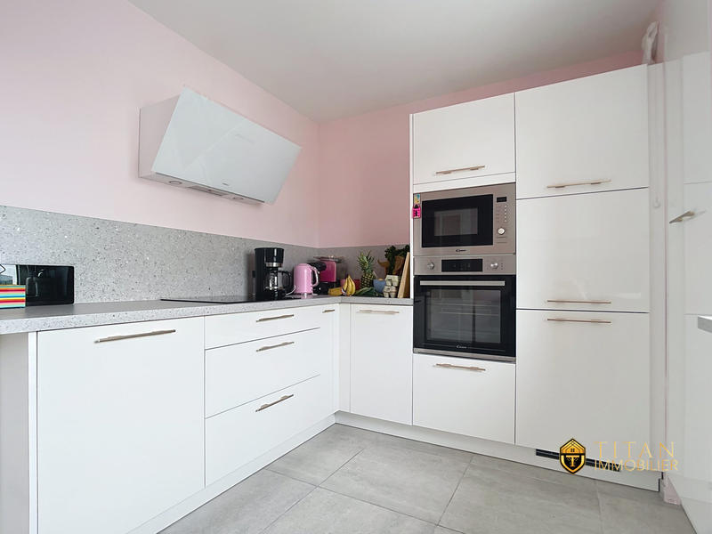 Appartement - 84 m² - 4 pièces