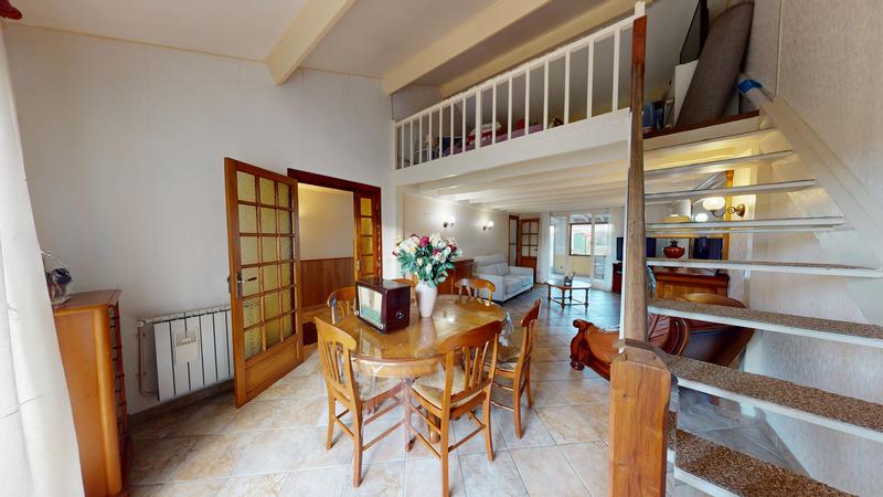 Maison - 103 m² - 5 pièces