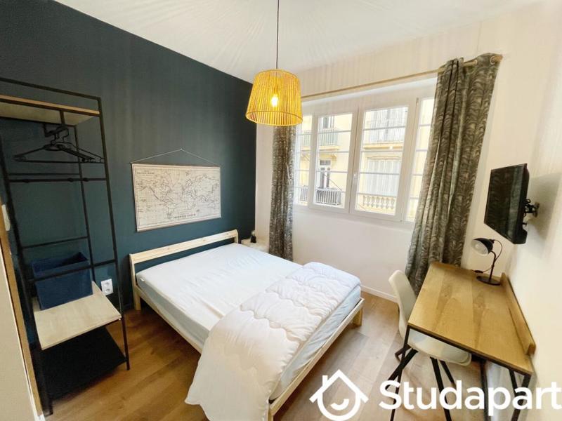 Chambre - 11 m² - 1 pièce