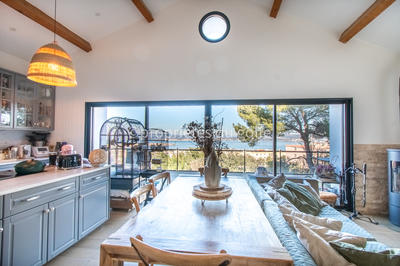 Maison - 137 m² - 4 pièces