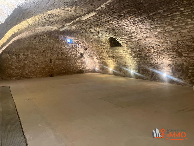 Maison - 187 m² - 8 pièces