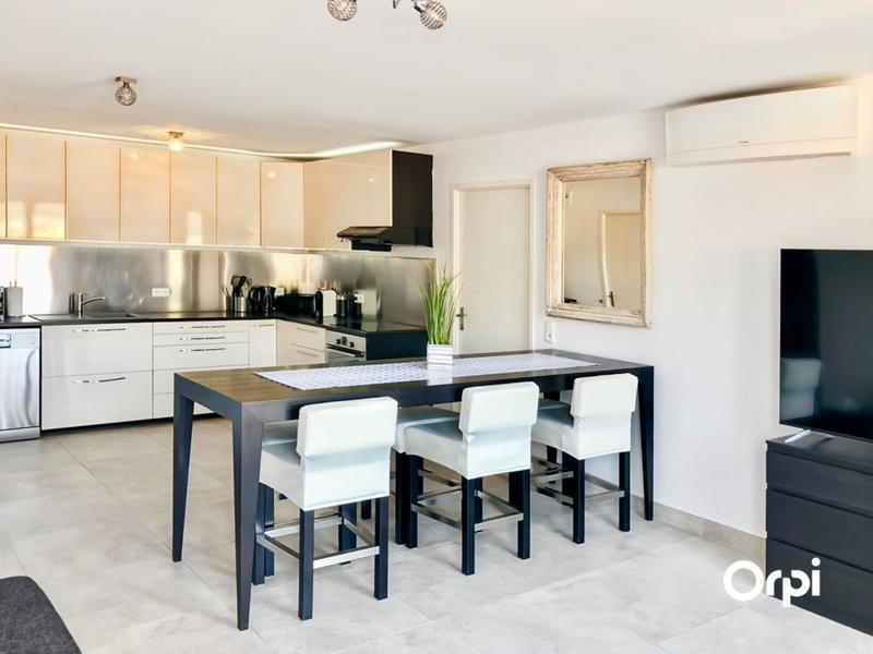 Appartement - 77 m² - 4 pièces