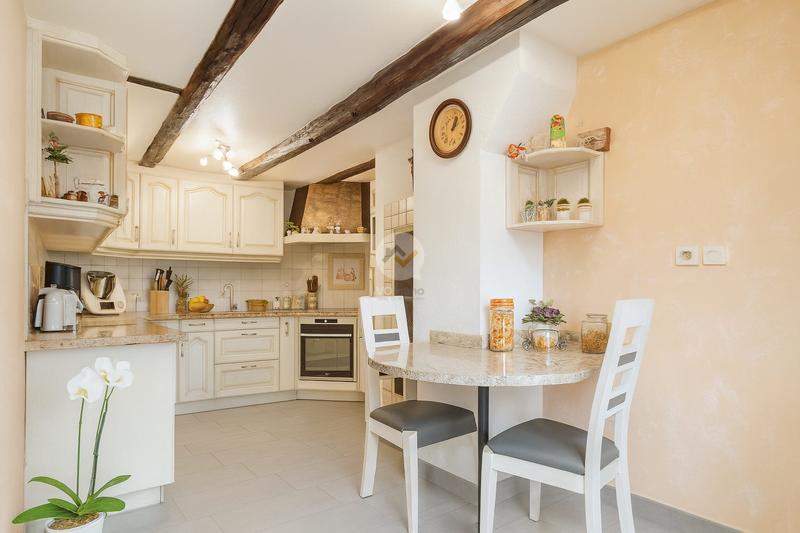 Maison traditionnelle - 94 m² - 3 pièces