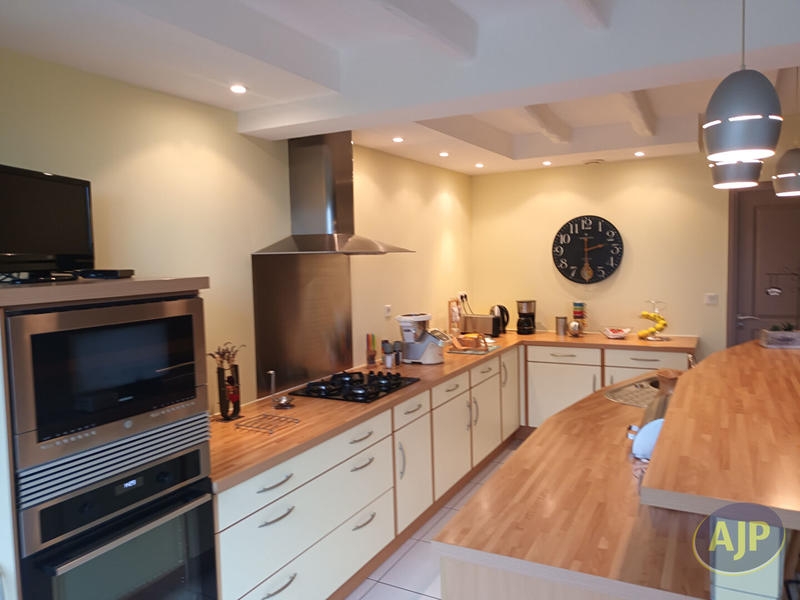 Maison - 153 m² - 7 pièces