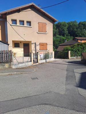 Maison de ville - 80 m² - 4 pièces