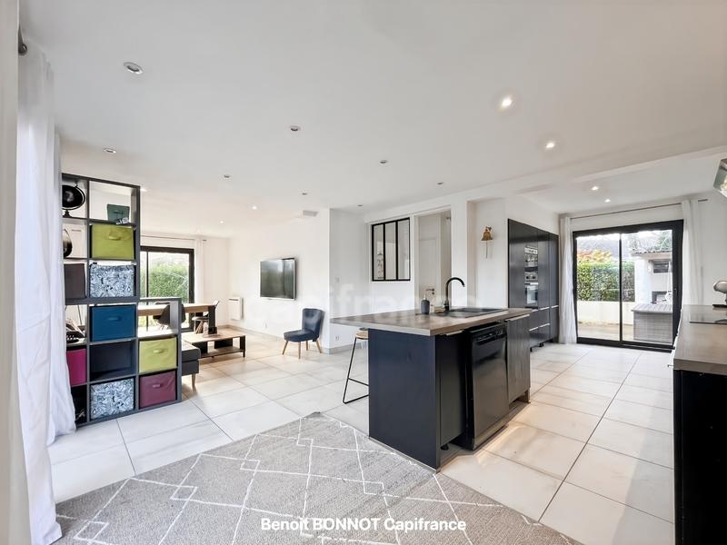 Maison - 111 m² - 5 pièces