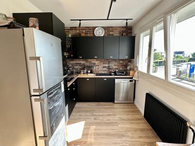 Appartement - 96 m² - 5 pièces