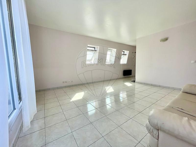 Appartement - 75 m² - 4 pièces