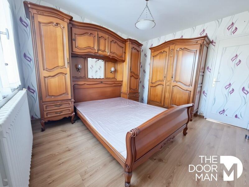 Maison - 93 m² - 5 pièces