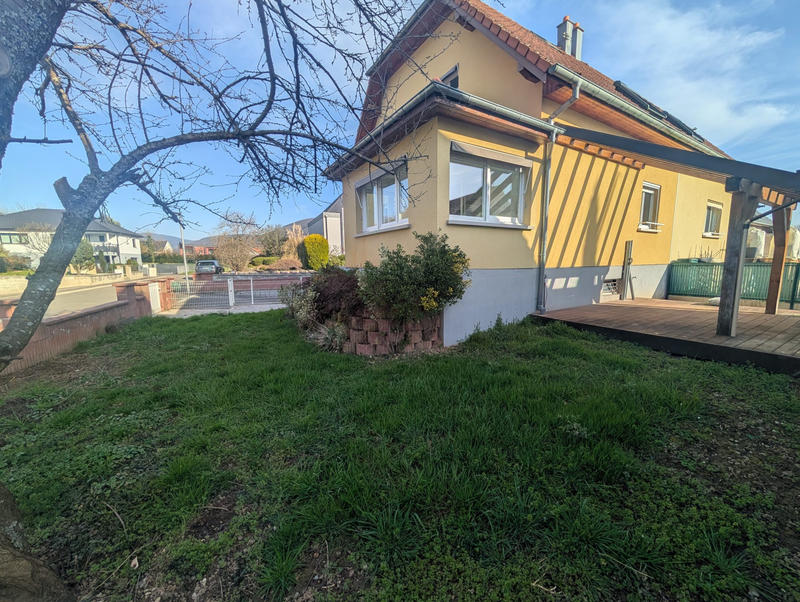 Maison - 90 m² - 5 pièces