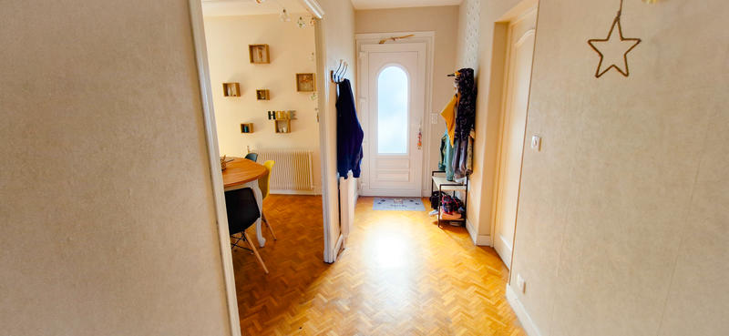 Maison - 166 m² - 8 pièces