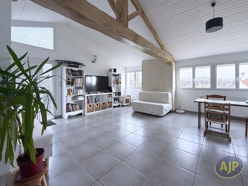 Maison - 84 m² - 5 pièces