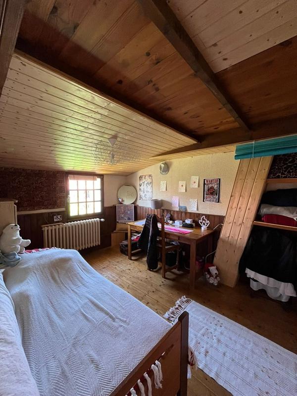 Maison - 198 m² - 9 pièces