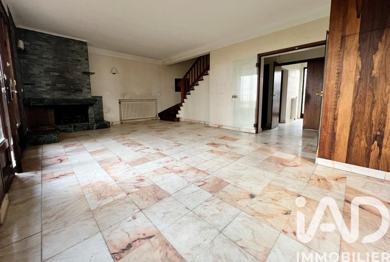 Maison - 171 m² - 7 pièces