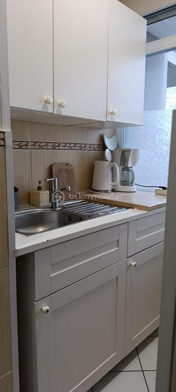 Studio - 25 m² - 1 pièce