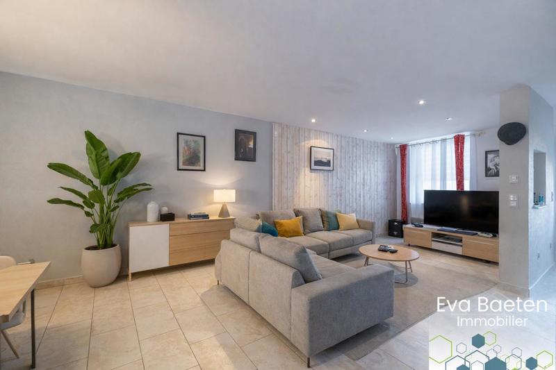 Appartement - 110 m² - 4 pièces