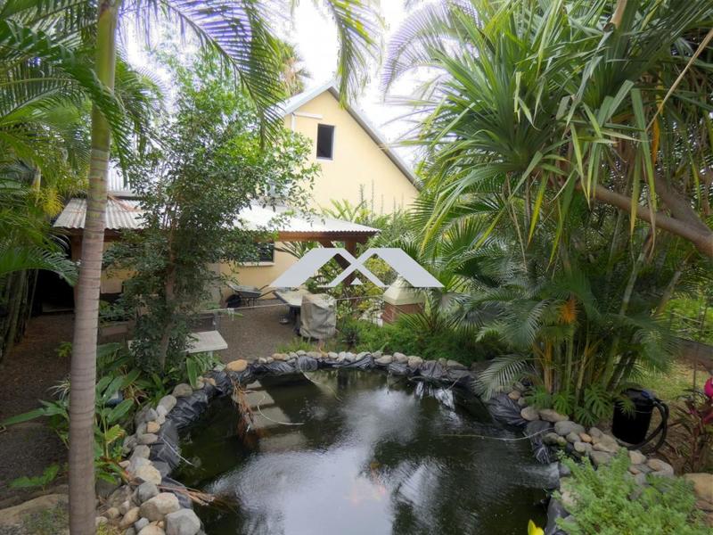 Maison traditionnelle - 94 m² - 4 pièces