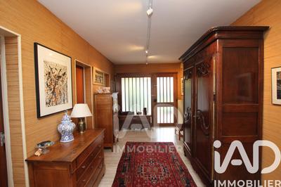 Maison - 223 m² - 8 pièces