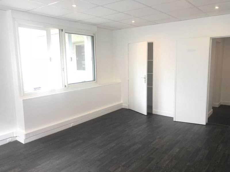 Bureau - 235 m² - 8 pièces