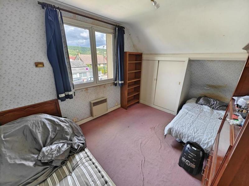 Maison - 175 m² - 12 pièces