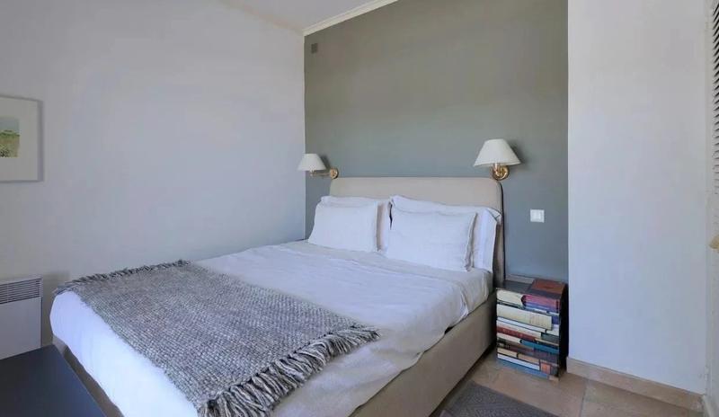 Villa - 240 m² - 8 pièces