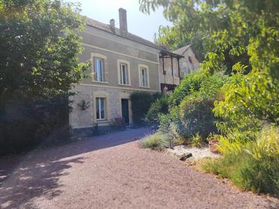 Propriété - 408 m² - 14 pièces