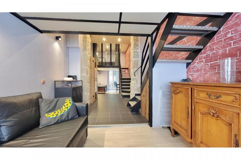 Loft - 57 m² - 2 pièces