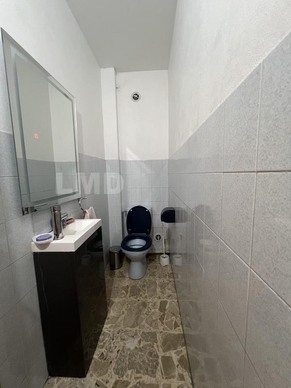 Maison traditionnelle - 187 m² - 7 pièces