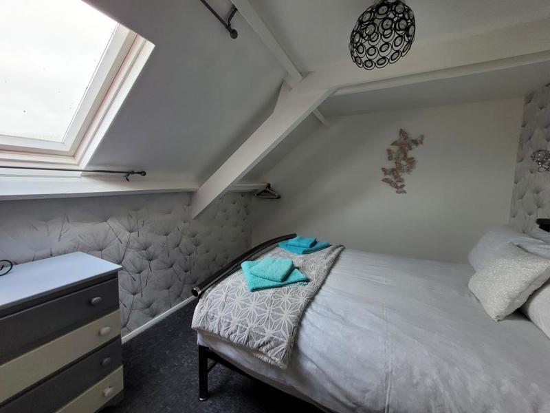 Propriété - 241 m² - 11 pièces