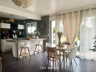 Maison - 104 m² - 6 pièces