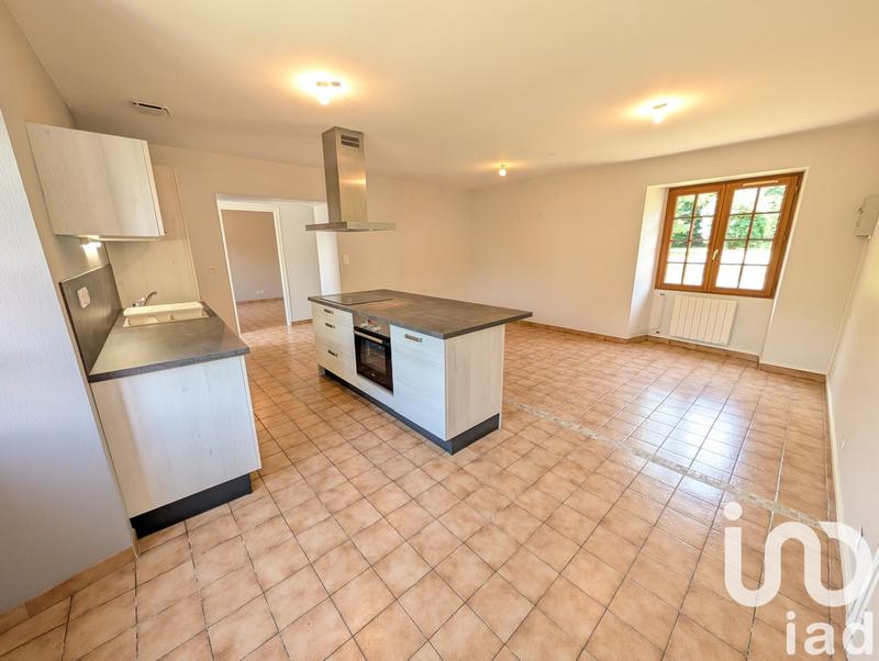 Maison - 228 m² - 8 pièces