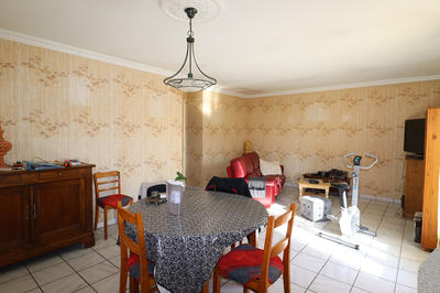 Maison - 88 m² - 4 pièces