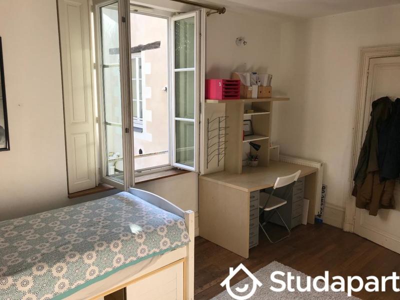 Chambre - 15 m² - 1 pièce