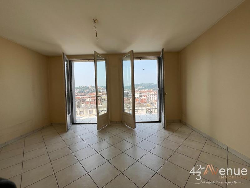Appartement - 79 m² - 4 pièces