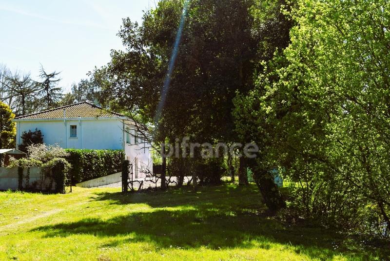 Maison - 120 m² - 10 pièces